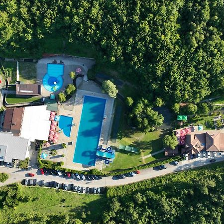 Motel "Kula" Cazin Exterior foto