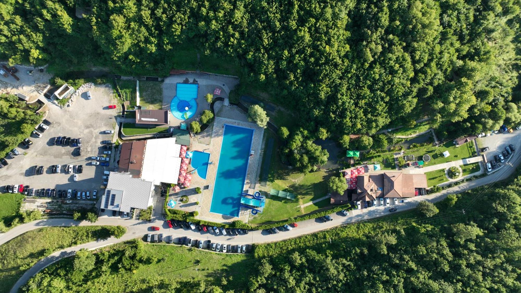 Motel "Kula" Cazin Exterior foto