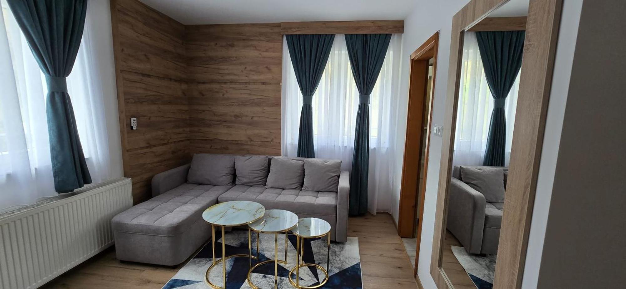 Motel "Kula" Cazin Exterior foto